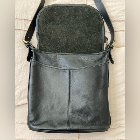 Vintage Coach Whitney, black with brass hardware - Picture 3 of 15